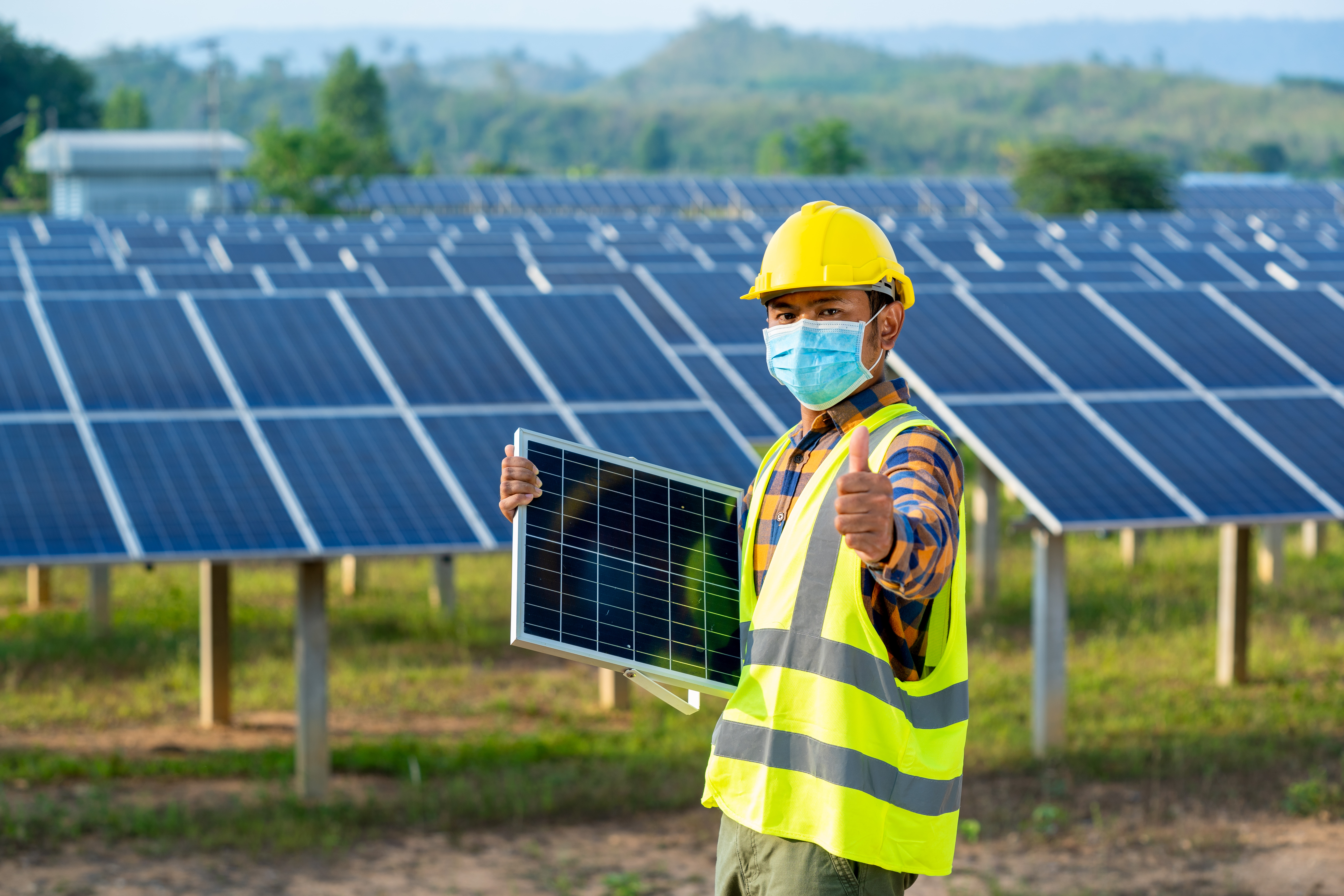 Güneş Enerjisi Sistemleri Temizliğinde Dikkat Edilmesi Gerekenler 